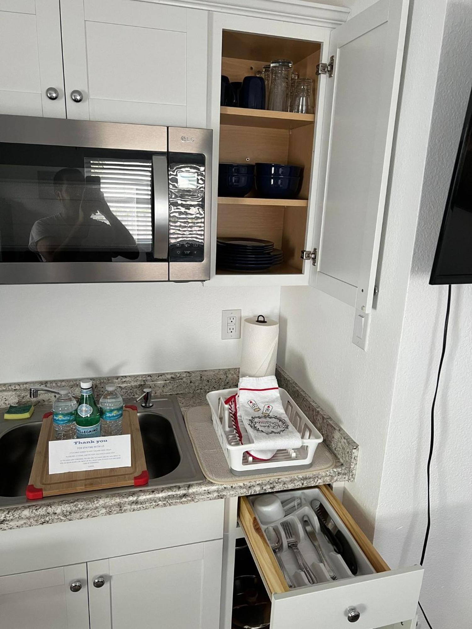Cozy Private Studio W/Own Yard - 3Mi From Beach Seminole Bagian luar foto